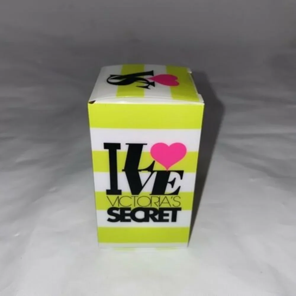 Victoria's Secret Kabuki Brush, Super Soft, Brand New in Box